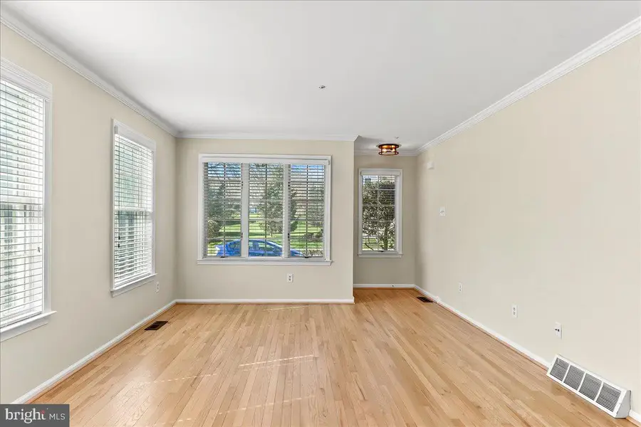 48 Buttonwood Dr, Exton, PA 19341 - #3