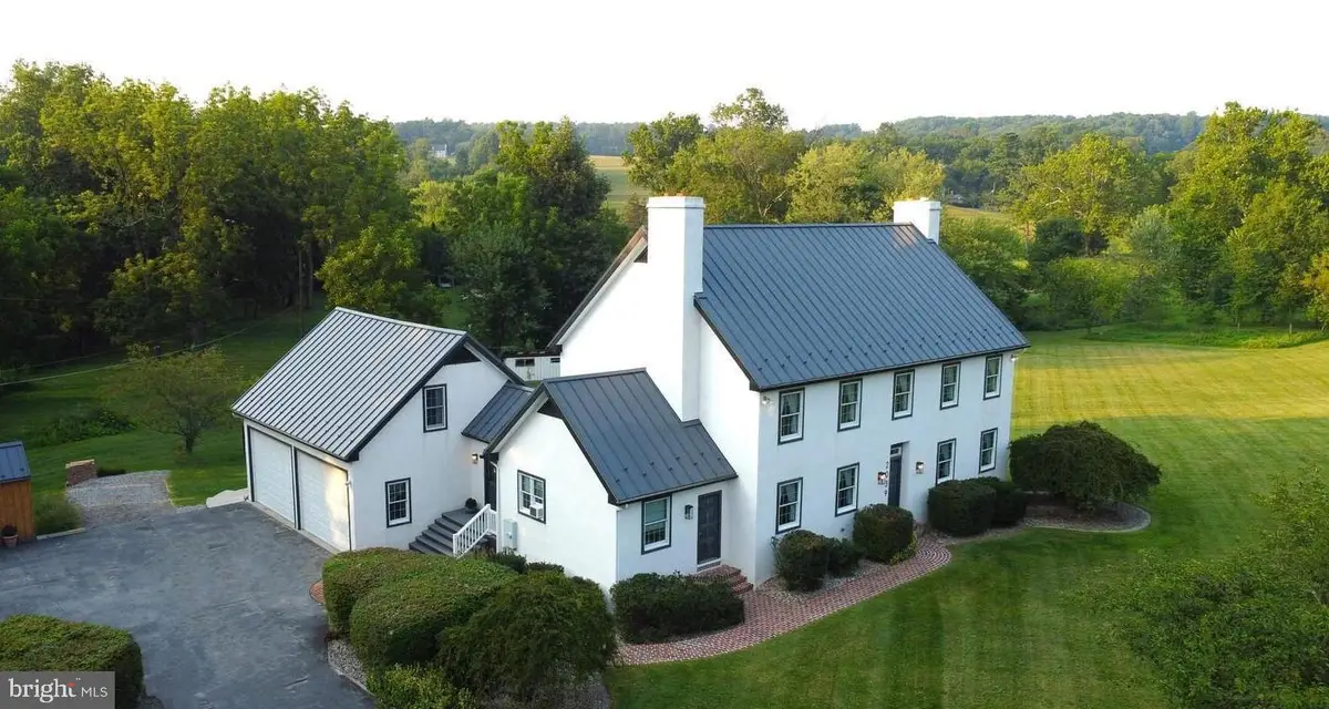 2039 School Rd, Pottstown, PA 19465 - #1