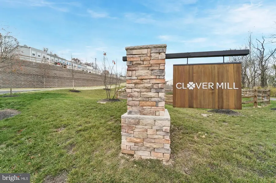 141 Four Leaf Dr, Downingtown, PA 19335 - #2