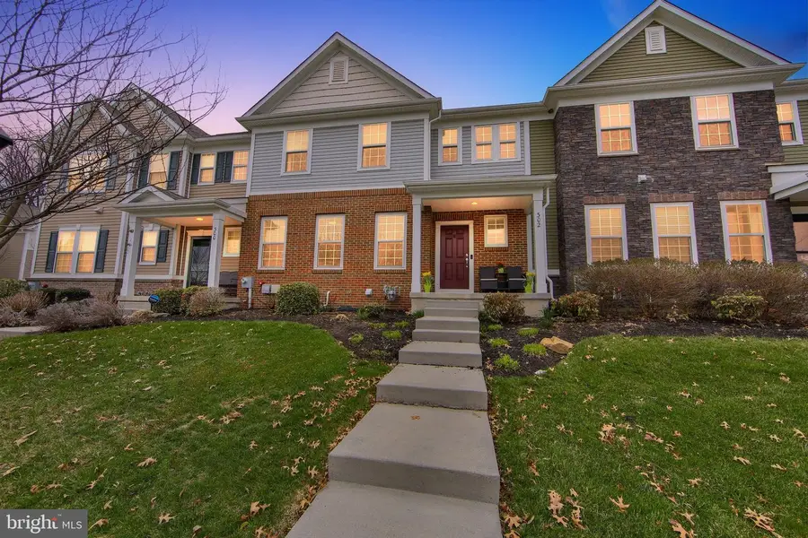 302 Stafford Ct, Chester Springs, PA 19425 - #2