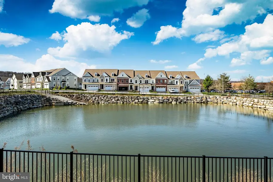 25 N Tompkins Sq, Downingtown, PA 19335 - #3