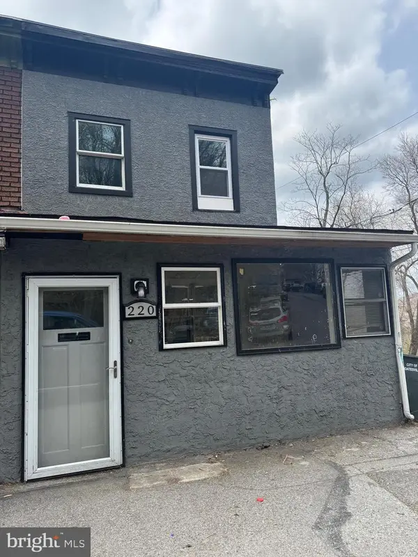 220 New St, COATESVILLE, PA 19320