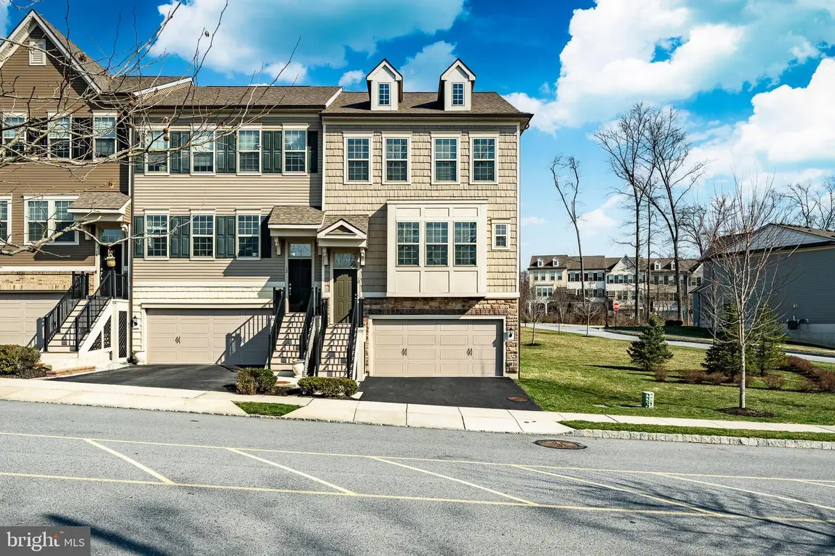 10 Locks Farm Ln, Downingtown, PA 19335 - #1