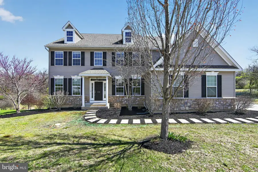 208 Liberty Cir, Coatesville, PA 19320 - #2