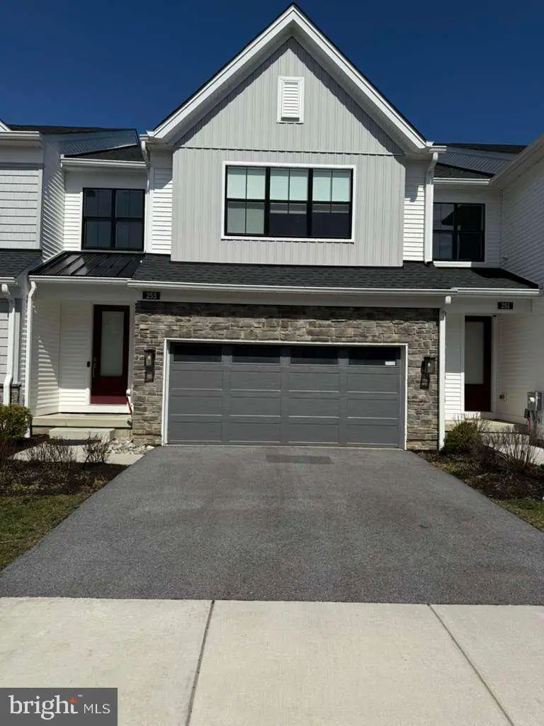 253 Iris Ln, Chester Springs, PA 19425 - #1