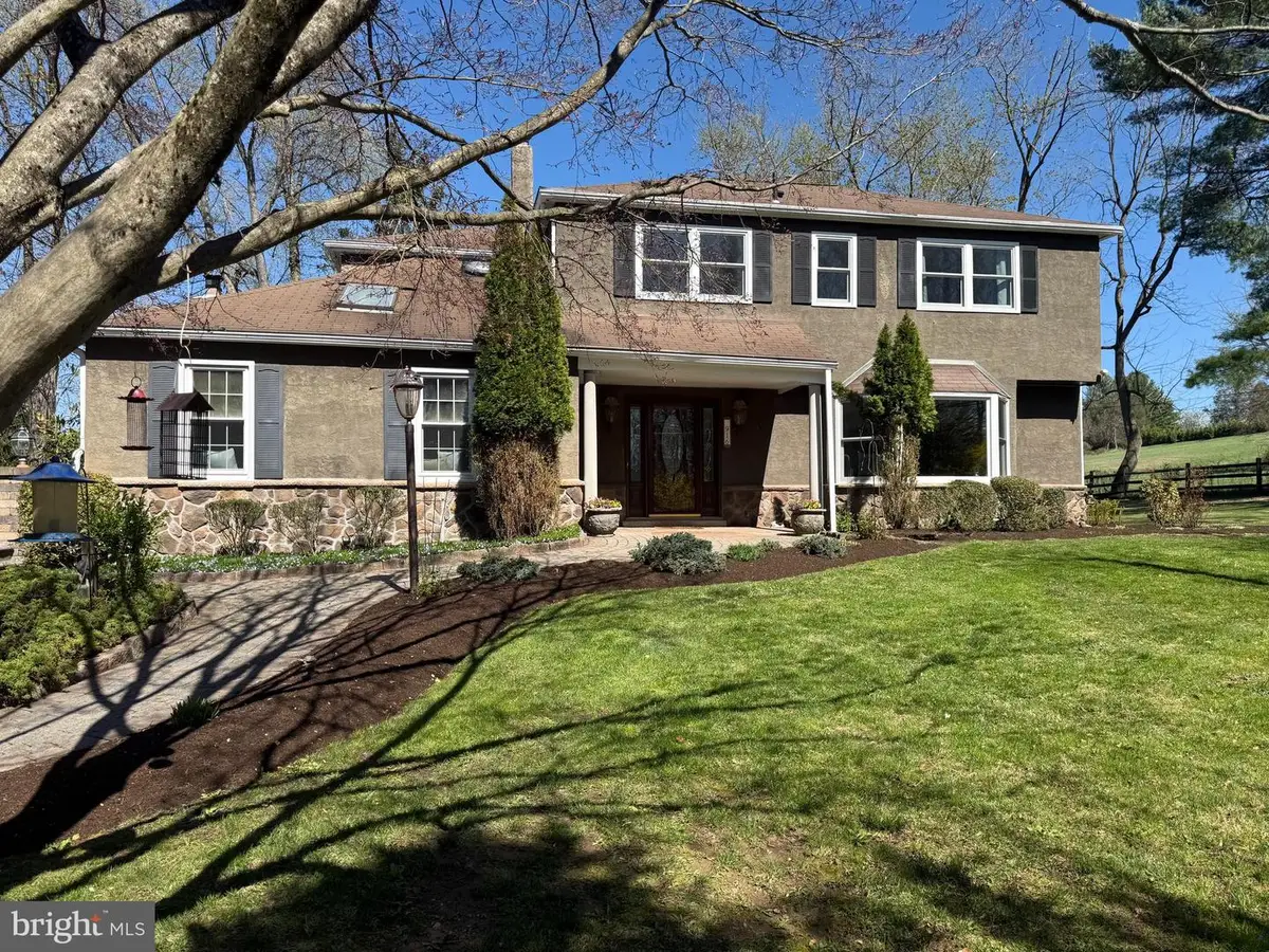 916 General Howe Dr, West Chester, PA 19382 - #1