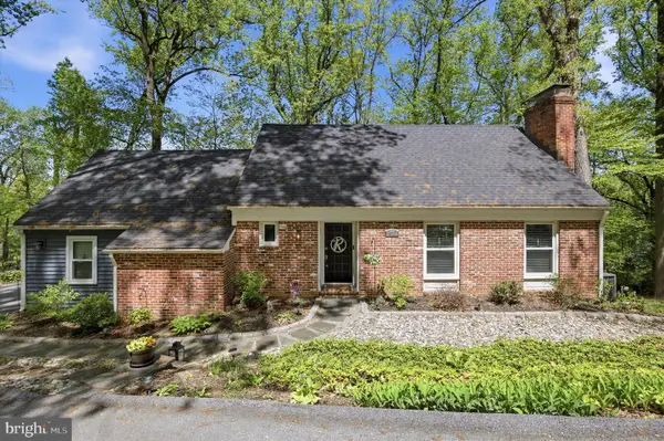 471 Hilltop Rd, PAOLI, PA 19301