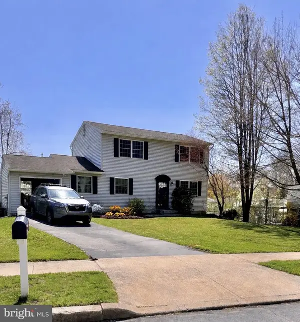 22 Hillcrest Dr, DOWNINGTOWN, PA 19335