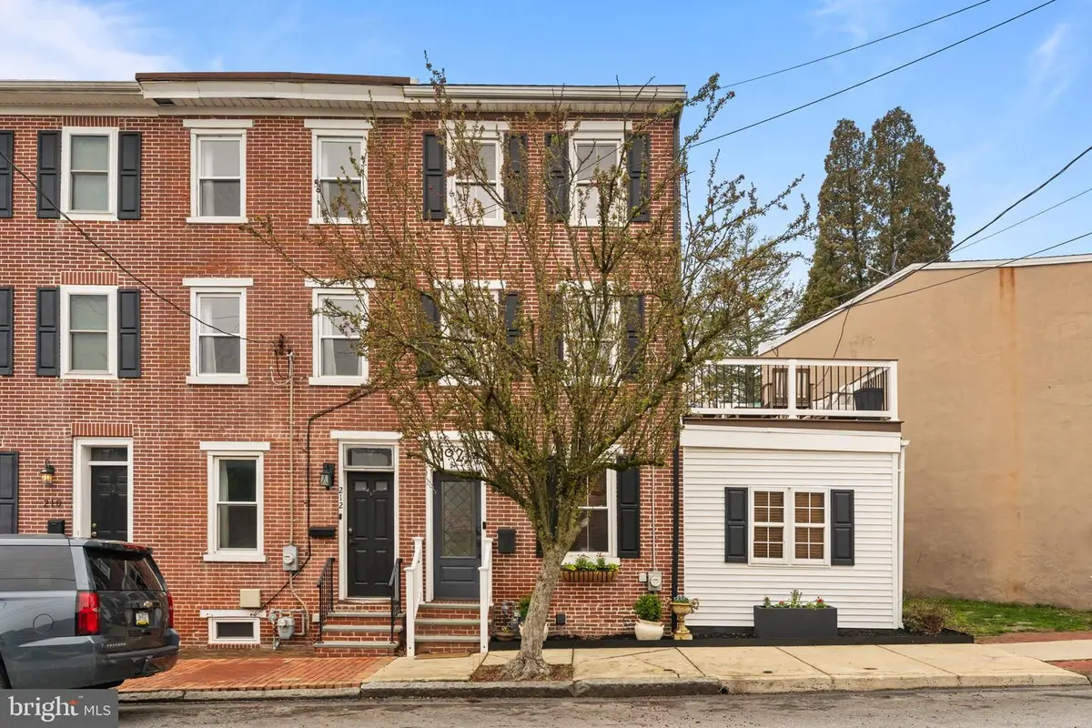 214 N Franklin St, West Chester, PA 19380 - #1