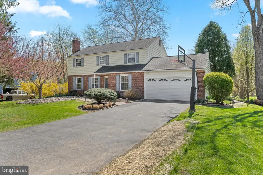 174 Coldstream Dr, Berwyn, PA 19312 - #2