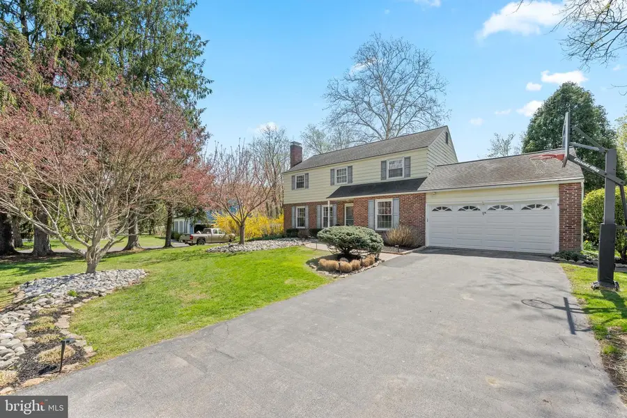 174 Coldstream Dr, Berwyn, PA 19312 - #3