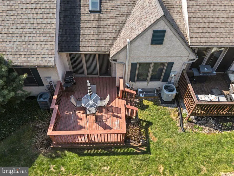 54 Saddler Dr, Elverson, PA 19520 - #2