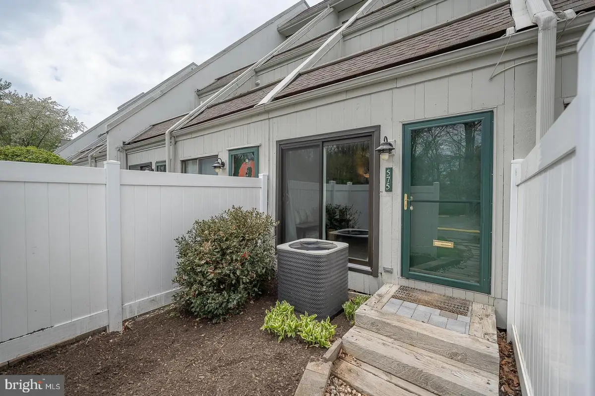 575 Summit House #575, West Chester, PA 19382 - #1