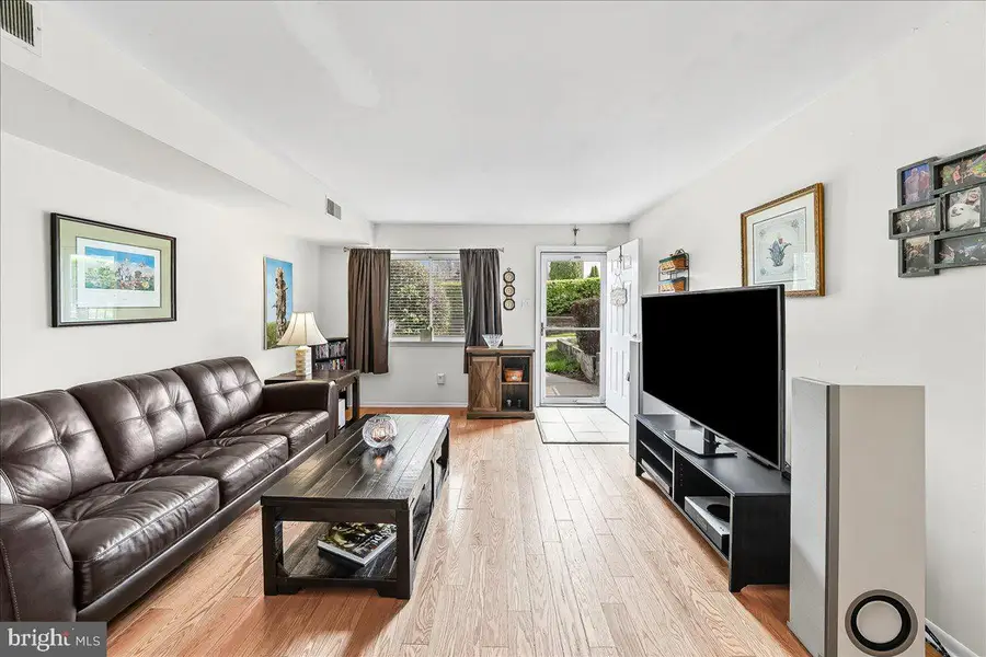 605 Valley Dr #605, West Chester, PA 19382 - #3