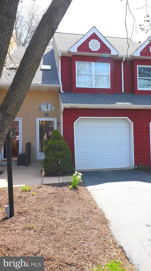 209 Fairfield Ct #209, West Chester, PA 19382 - #2