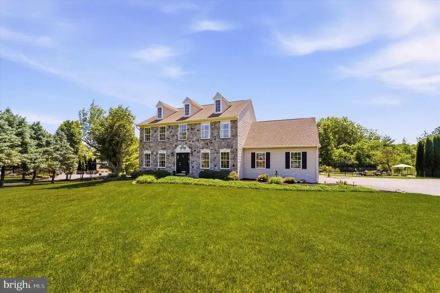 205 Maplewood Dr, Phoenixville, PA 19460 - #2