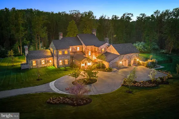 4 Summer Meadow Ln, MALVERN, PA 19355