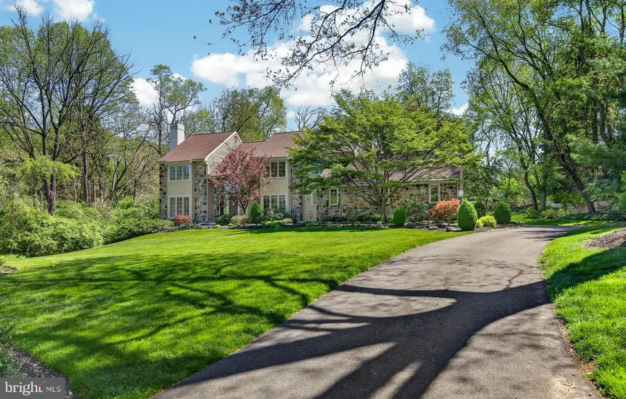 1675 Waterglen Dr, West Chester, PA 19382 - #2