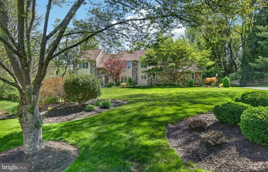 1675 Waterglen Dr, West Chester, PA 19382 - #3