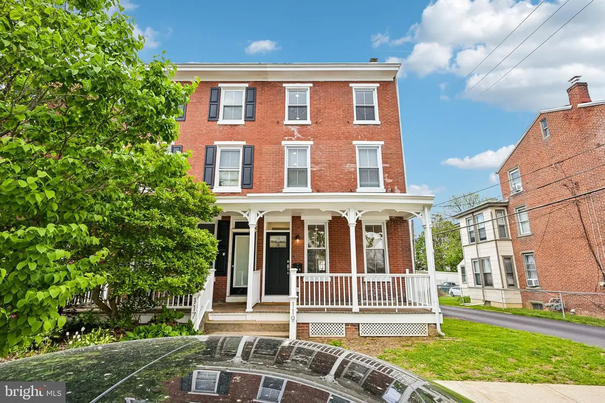 119 Magnolia St, West Chester, PA 19382 - #1