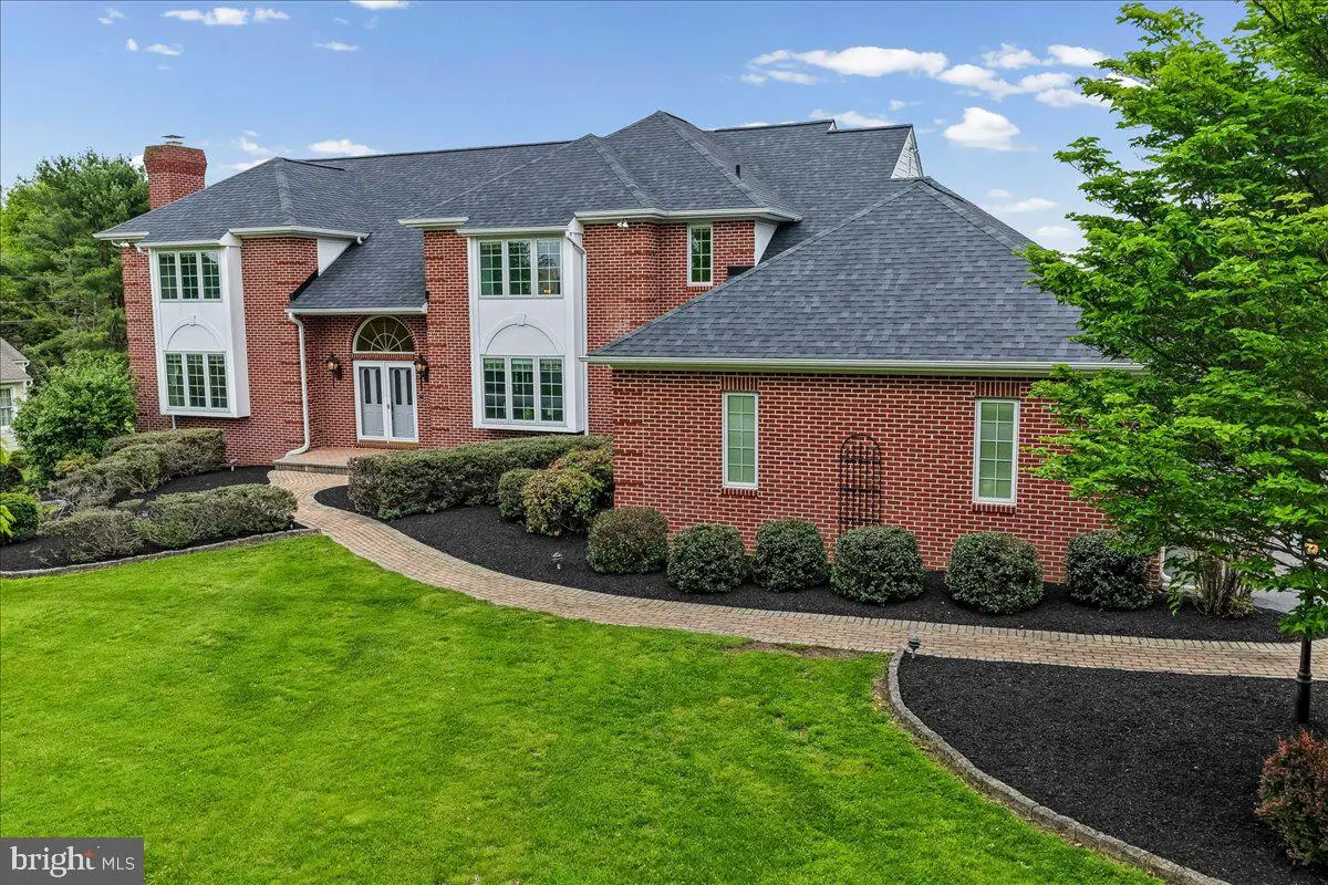 296 Hickory Dr, Kennett Square, PA 19348 - #1