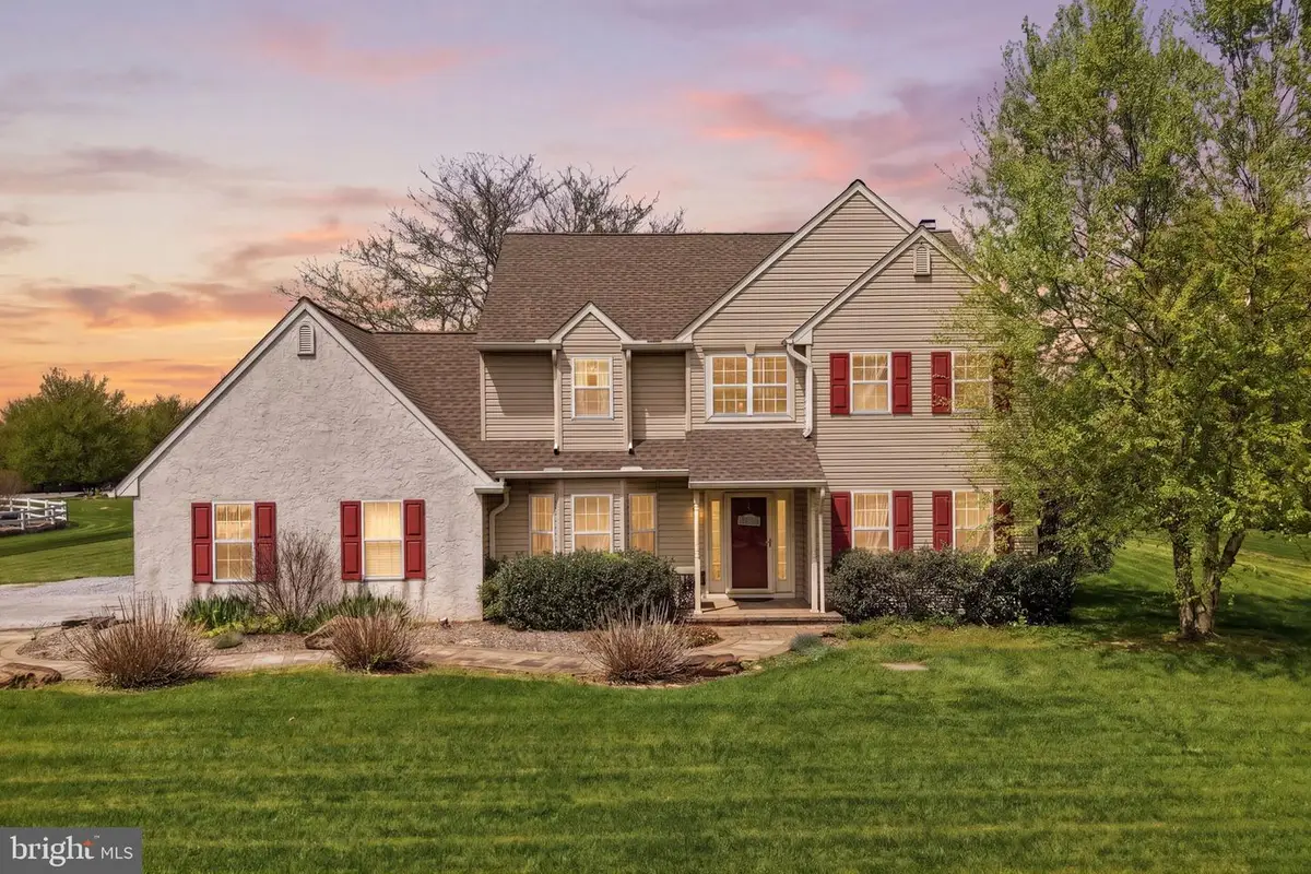 4 Greenfield Rd, Cochranville, PA 19330 - #1