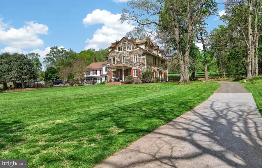 414 Birmingham Rd, West Chester, PA 19382 - #2