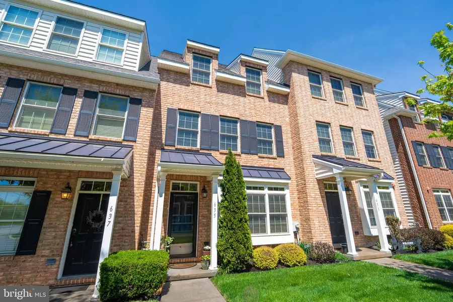 635 Magnolia Ct, Kennett Square, PA 19348 - #2