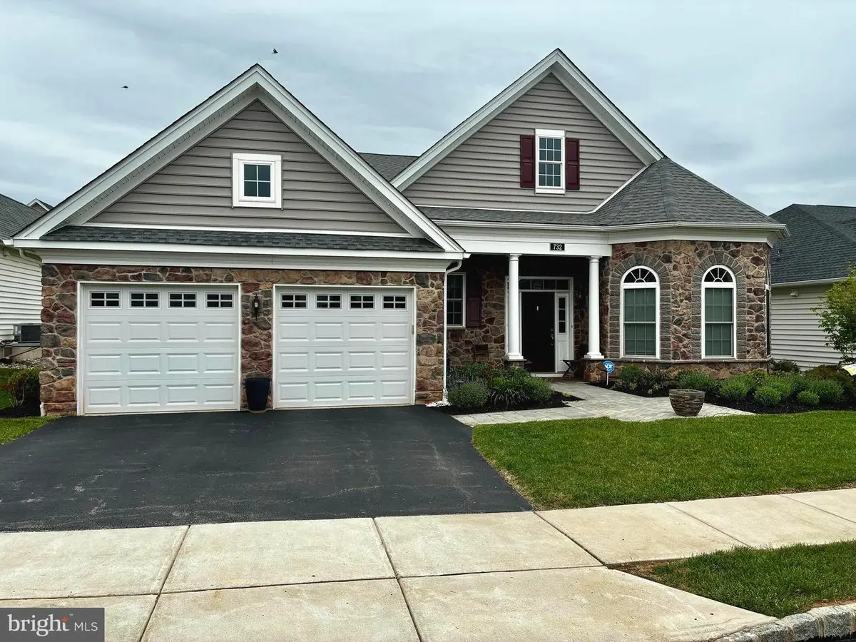 732 Reading Cir, Phoenixville, PA 19460 - #1