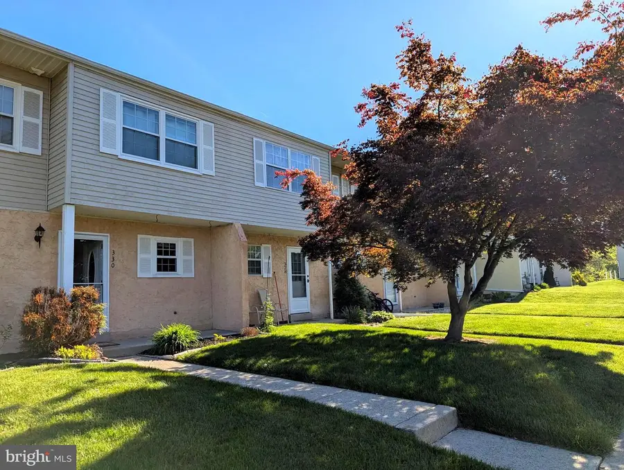 330 Carlyn Ct, Downingtown, PA 19335 - #2