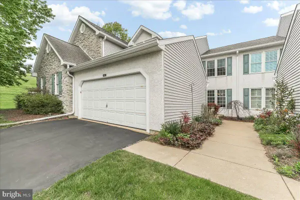 402 Sumner Way, WEST CHESTER, PA 19382