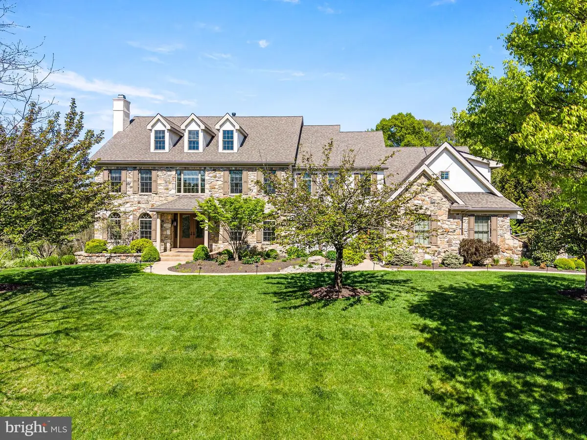 26 Colonial Dr, West Chester, PA 19382 - #1