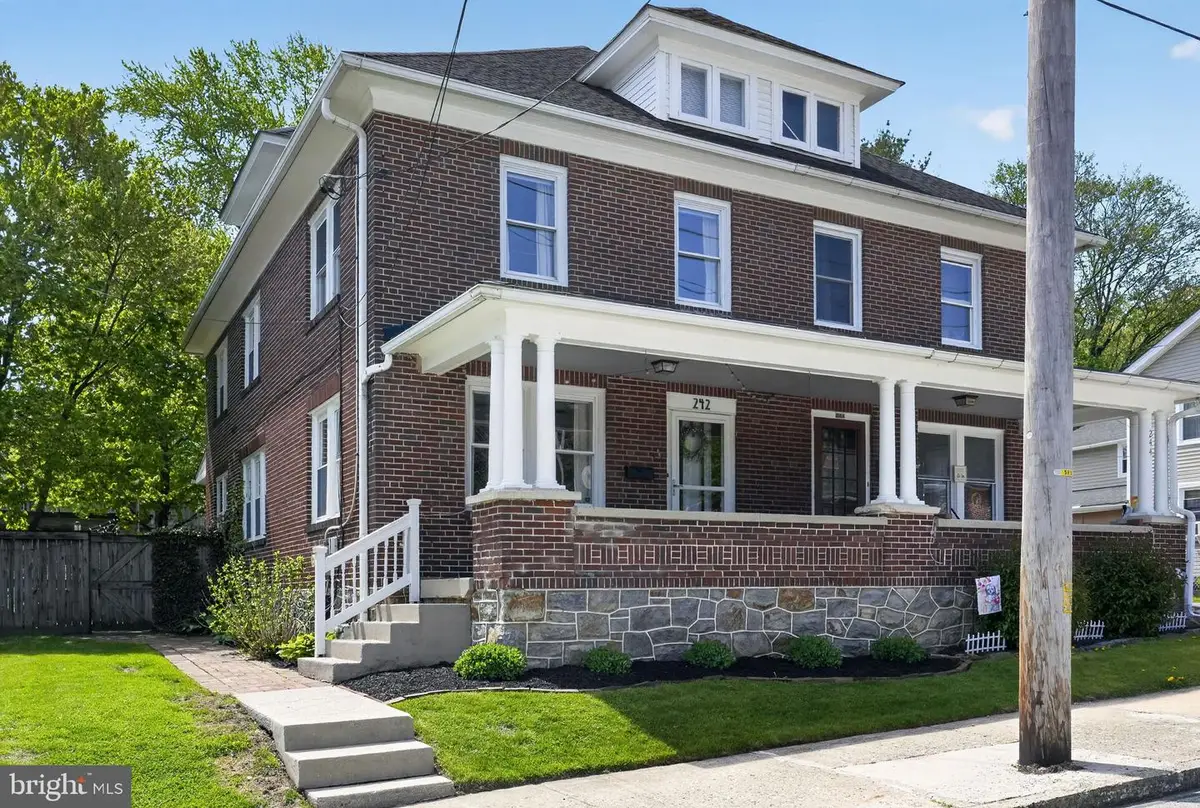 242 Church St, Downingtown, PA 19335 - #1
