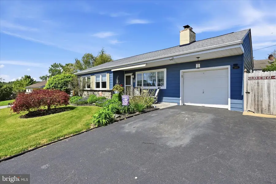 209 New St, Exton, PA 19341 - #2