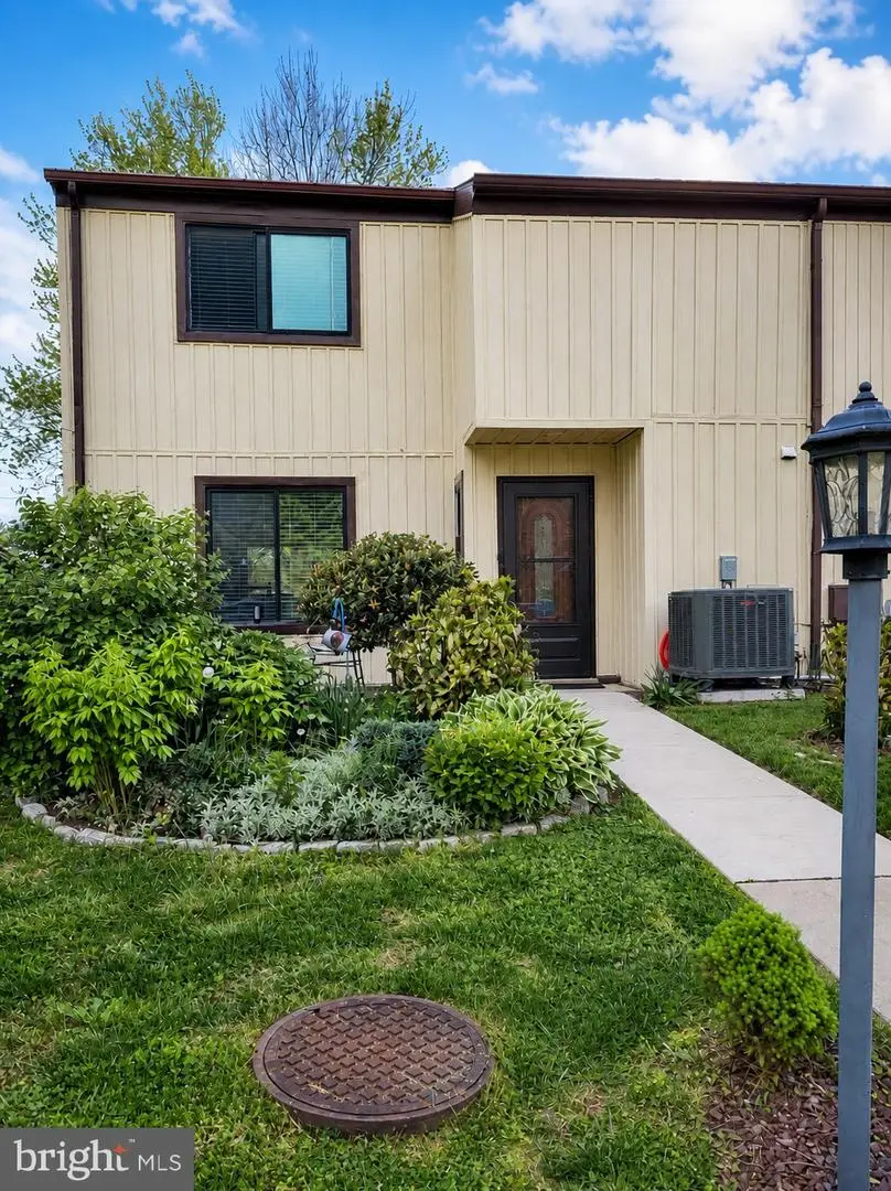 33 Hastings Ct #33, Downingtown, PA 19335 - #1