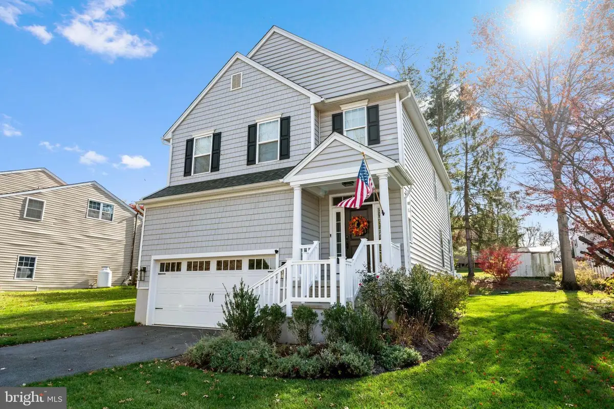 614 Oak Ave, Kennett Square, PA 19348 - #1