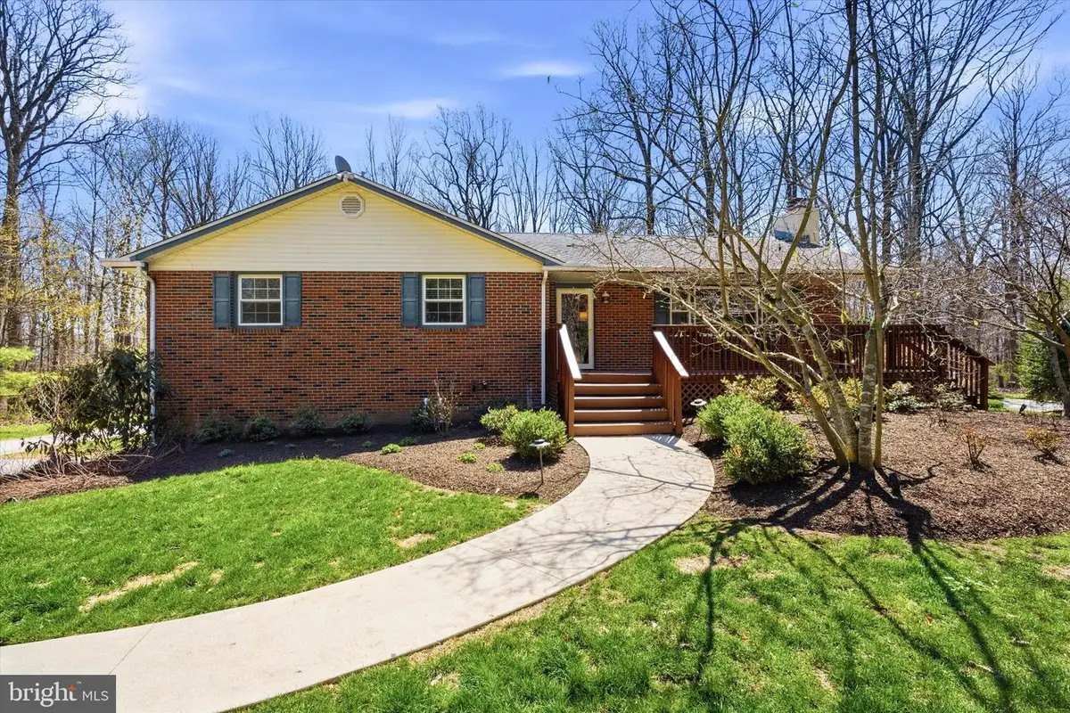 1052 W Valley Hill Rd, Malvern, PA 19355 - #1