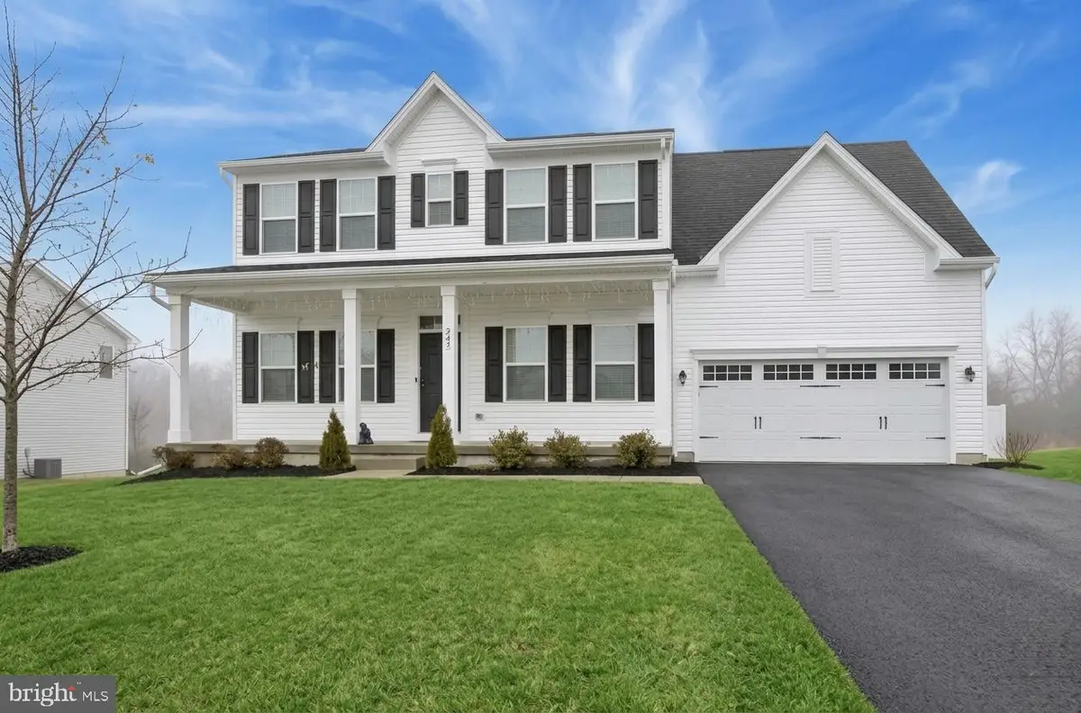 243 Chastain Dr, Honey Brook, PA 19344 - #1