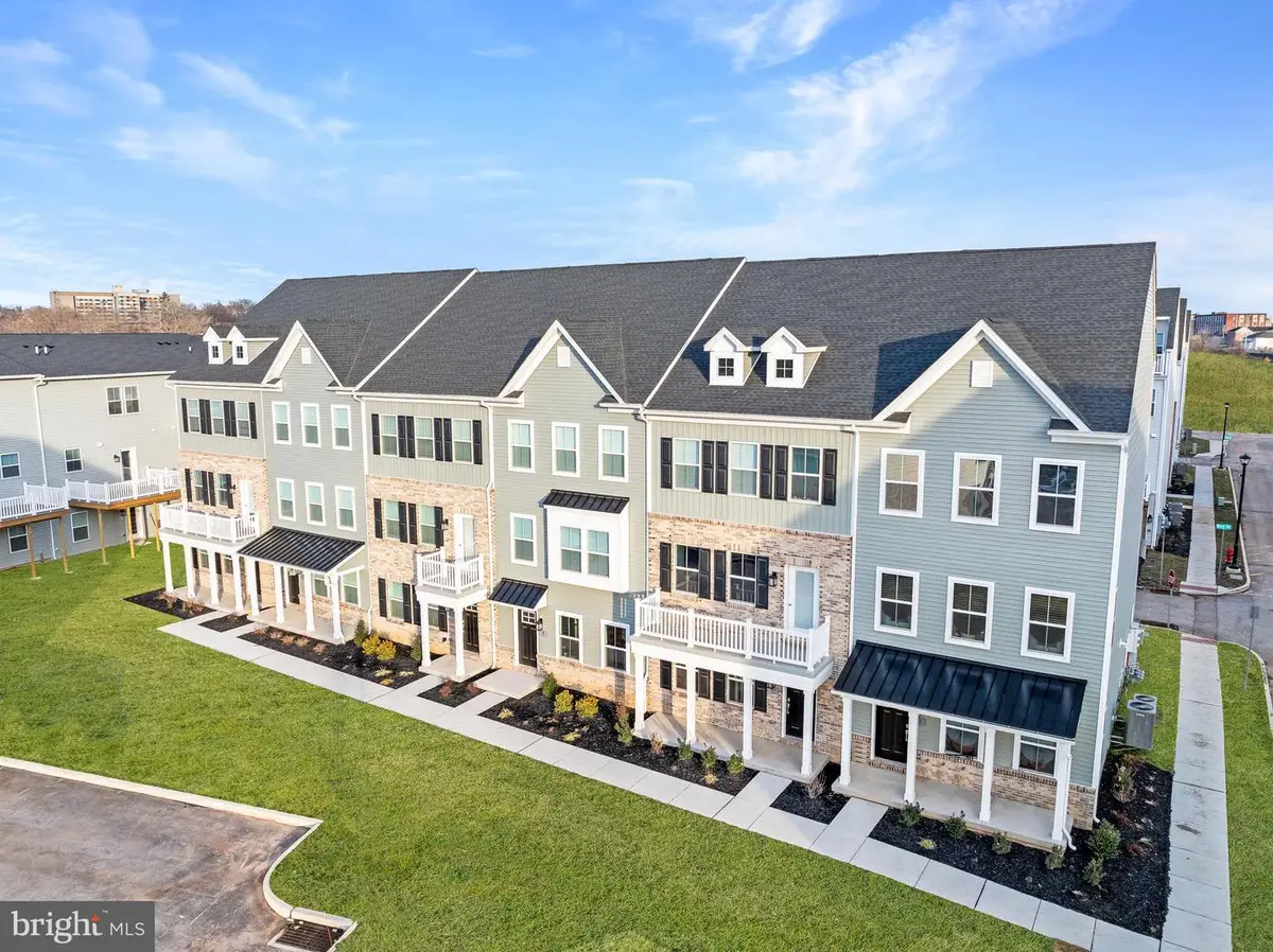 402 Mercury Ln, Phoenixville, PA 19460 - #1