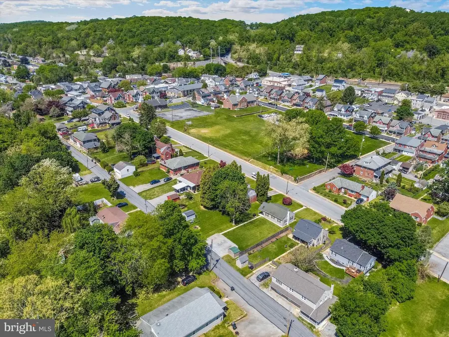 348 Madison St, Coatesville, PA 19320 - #3