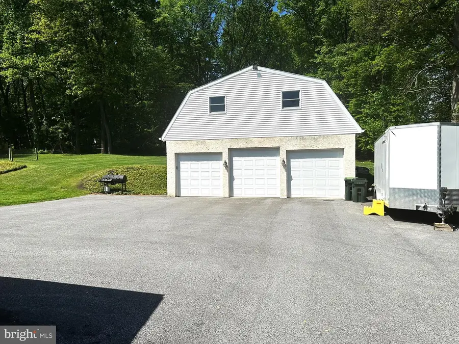 1014 N Bailey Rd, Coatesville, PA 19320 - #2