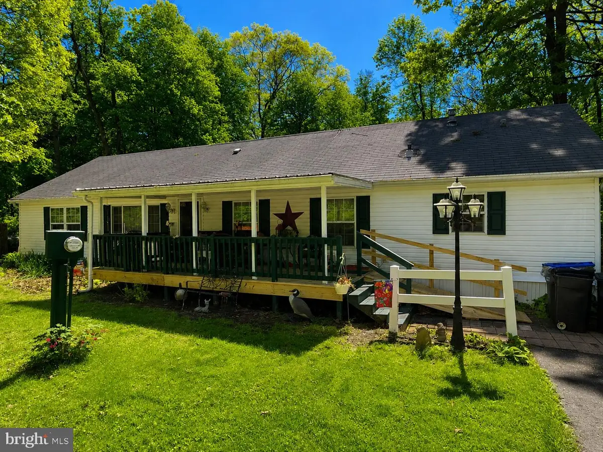 203 High Point Ln, Coatesville, PA 19320 - #1