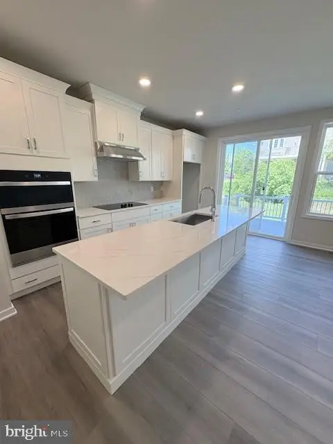 46 Grayson Ln, Downingtown, PA 19335 - #1