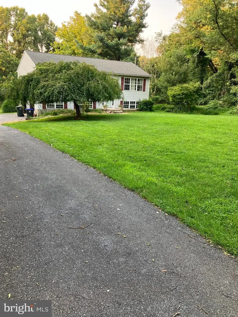 2265 Strasburg Rd, Coatesville, PA 19320 - #1