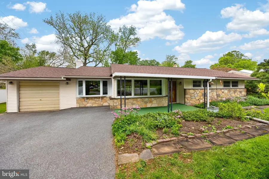 221 Hillside Dr, Exton, PA 19341 - #3