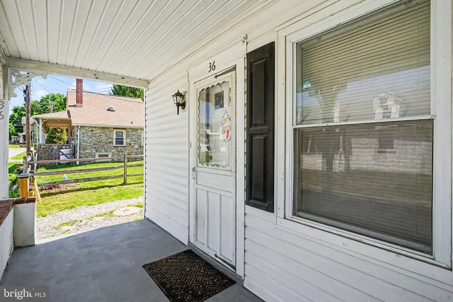 30 Helen St, Coatesville, PA 19320 - #3