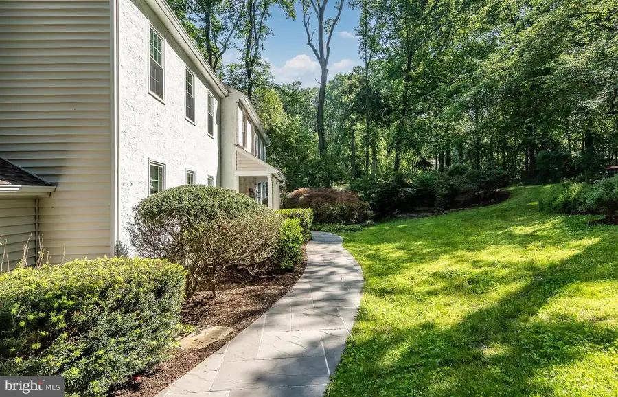 823 Nathan Hale Dr, West Chester, PA 19382 - #2
