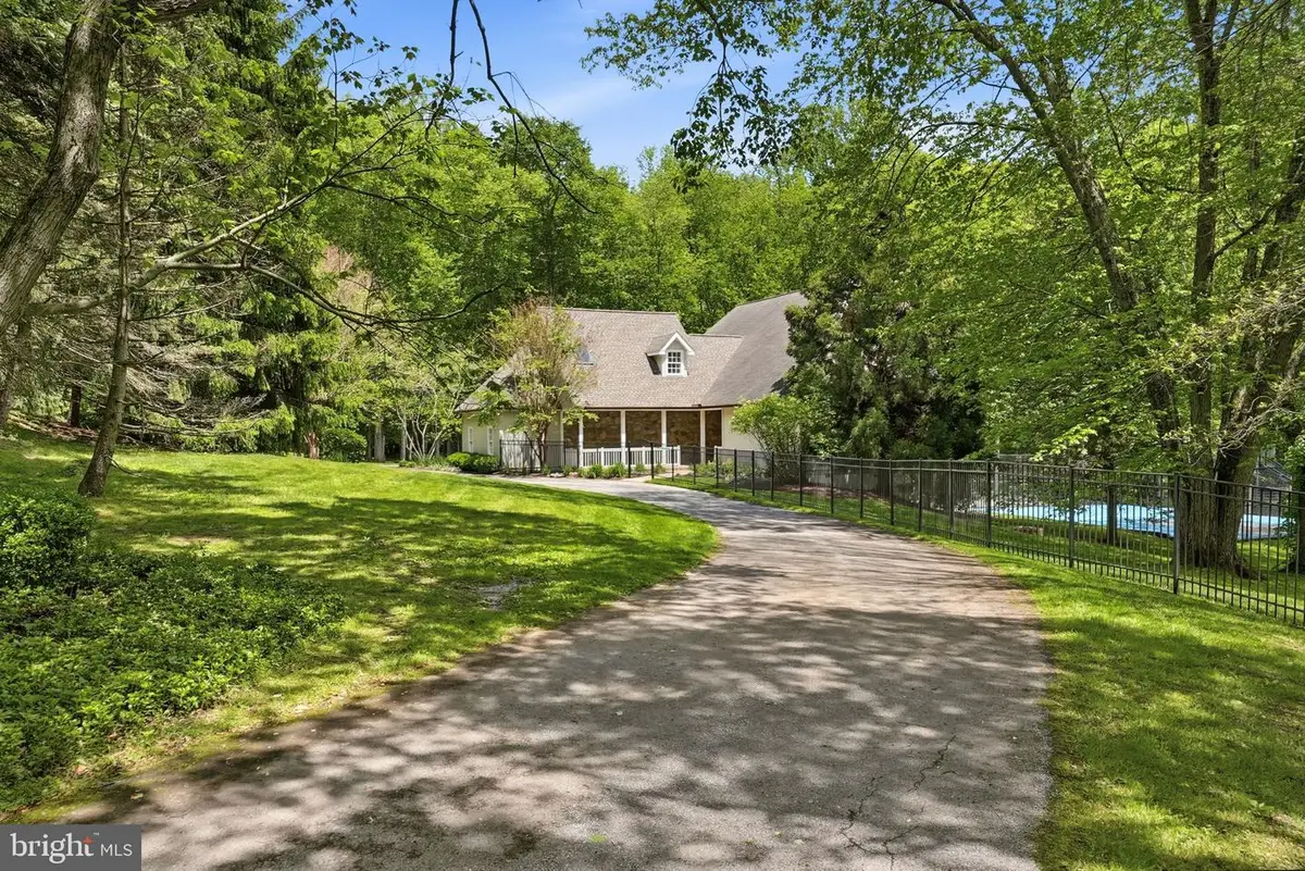 117 Center Mill Rd, Chadds Ford, PA 19317 - #1