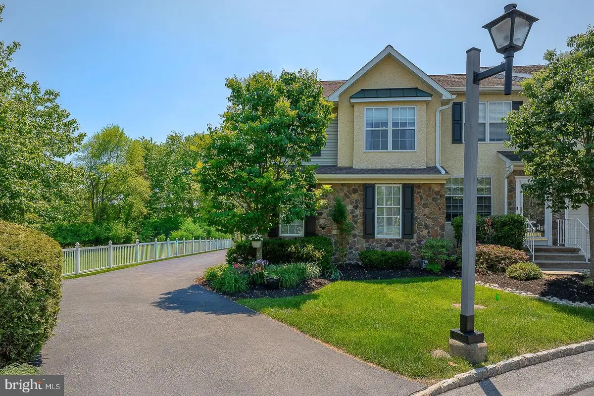 3301 Maplevale Cir, Newtown Square, PA 19073 - #1