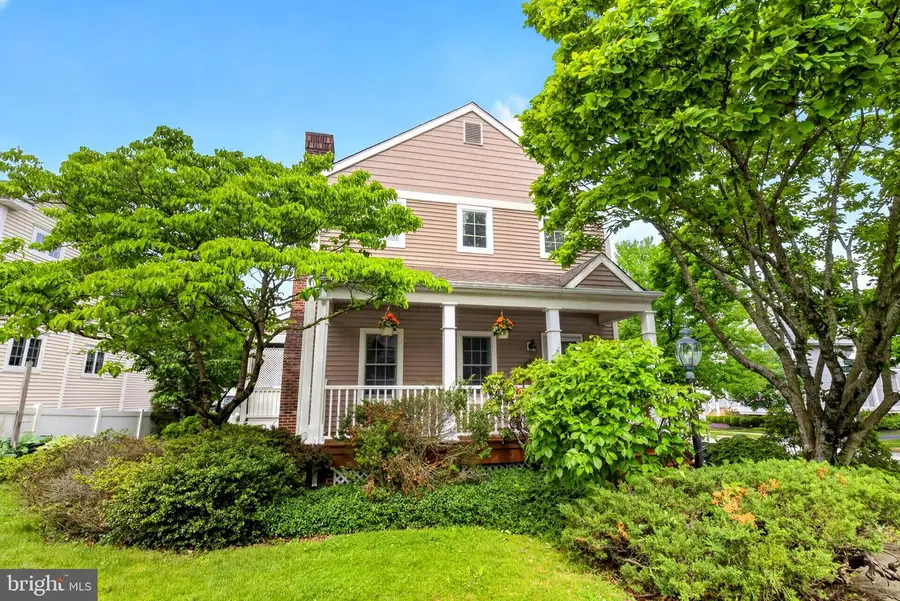 615 Yardley Ln, Downingtown, PA 19335 - #2
